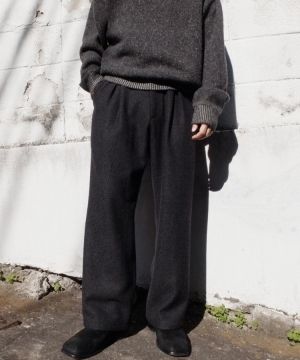 【新品タグ付き】shiun WOOL TWEED TROUSERS Sサイズ shiun(シウン) ONLINE STORE / WOOL TWEED TROUSERS