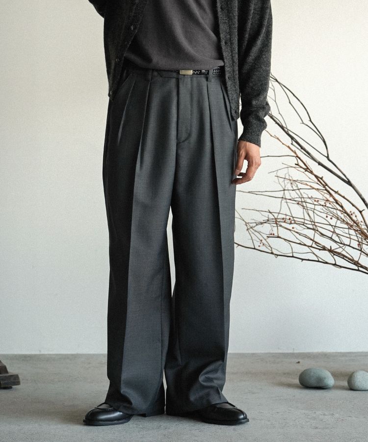 【Shiun 】STRAIGHT TUCK TROUSERS 【Sサイズ】 shiun(シウン) ONLINE STORE / STRAIGHT TUCK TROUSERS