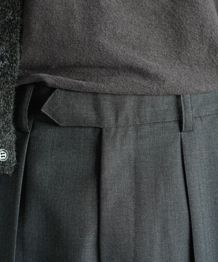 shiun(シウン) ONLINE STORE / STRAIGHT TUCK TROUSERS