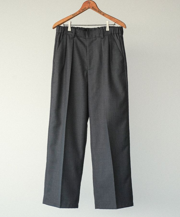 shiun(シウン) ONLINE STORE / STRAIGHT TUCK TROUSERS