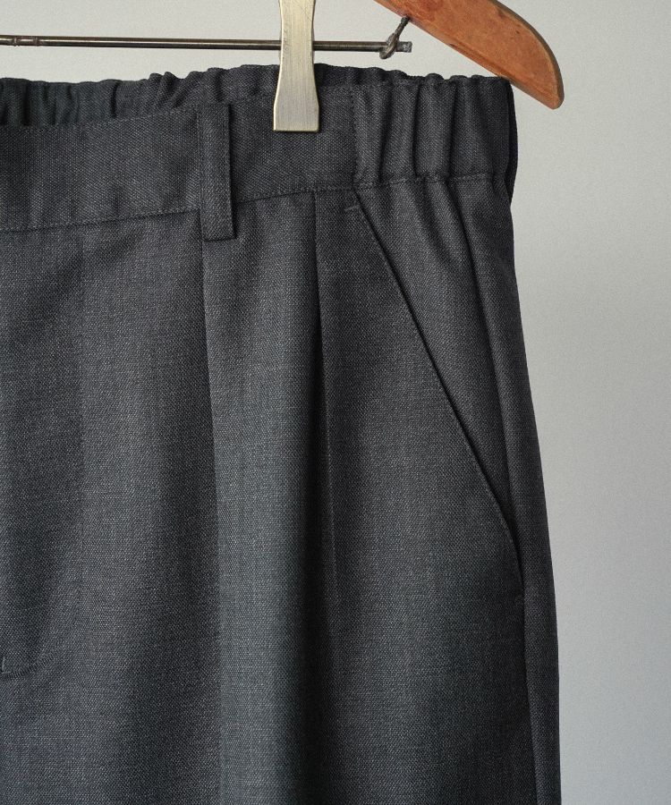 shiun(シウン) ONLINE STORE / STRAIGHT TUCK TROUSERS